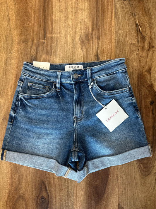 Lovervet Cuffed Shorts Med Wash