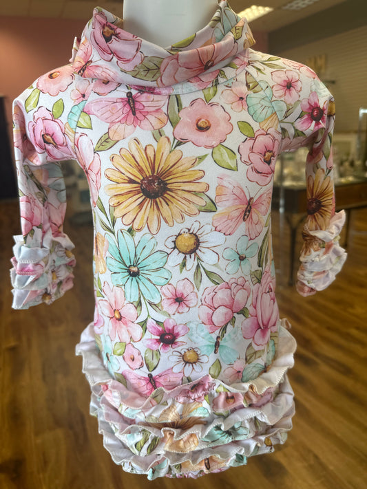 Clover Cottage Baby Gown and Bow Set