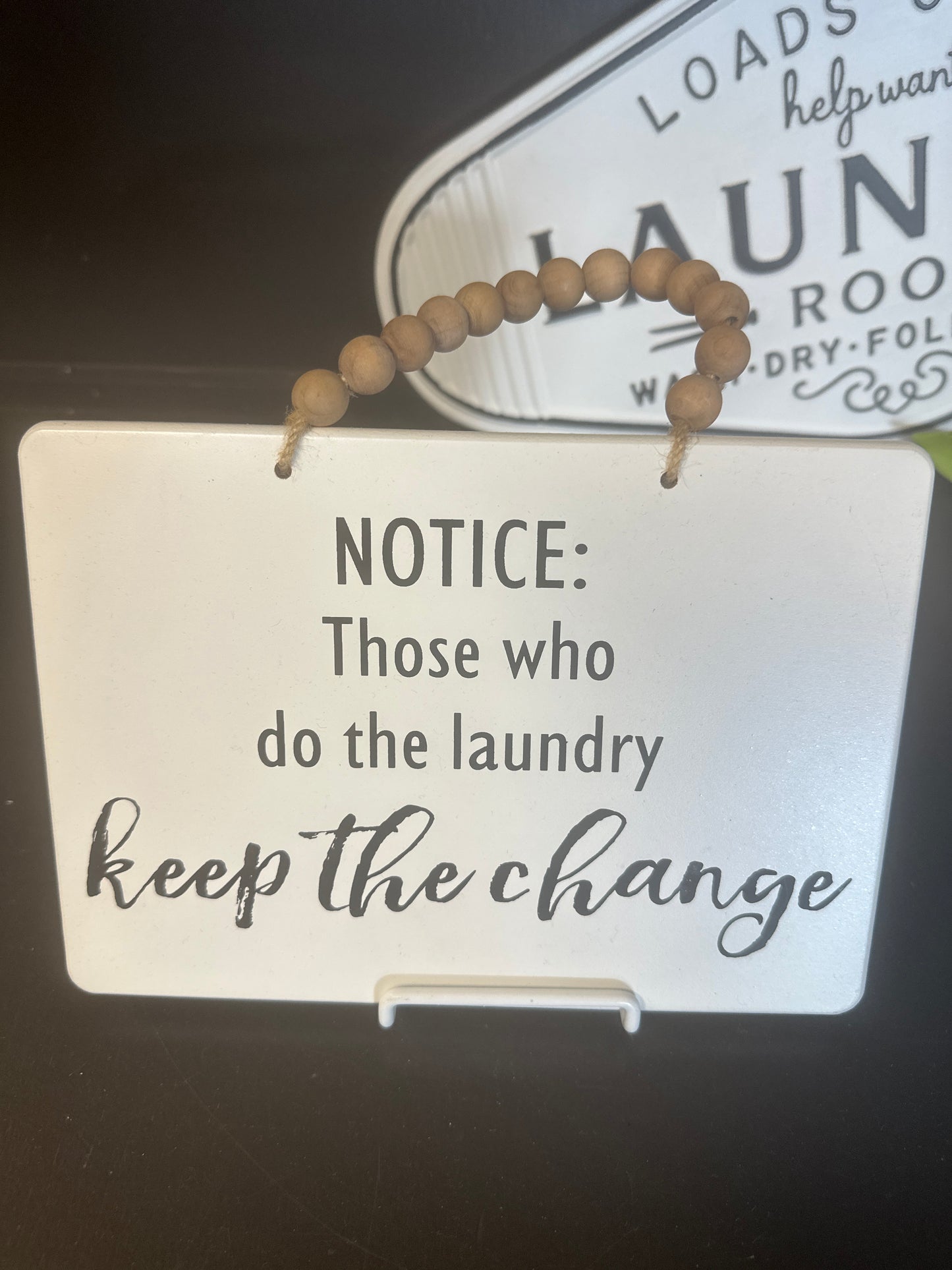 Hanging small laundry sign